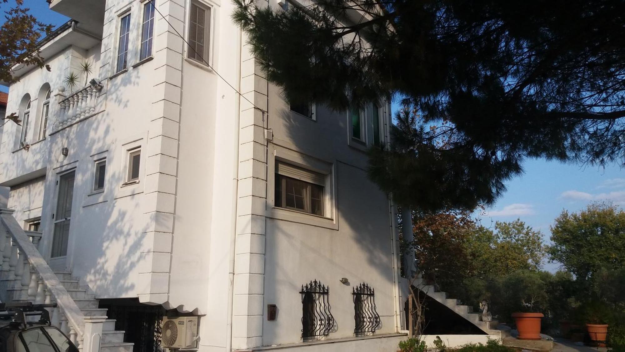 Home Katerina Kymina Luaran gambar